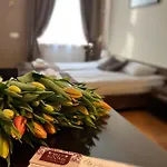 Bedrooms Piotrkowska 64 Апарт-отель