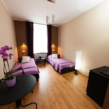 Bedrooms Piotrkowska 64 4*