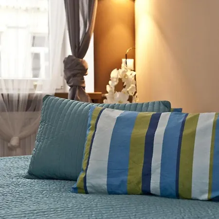 Bedrooms Piotrkowska 64 4*