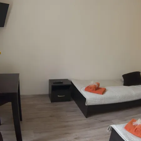 Bedrooms Piotrkowska 64 4* Λοτζ