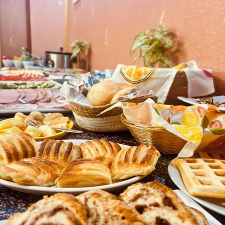 Hotel apartamentowy Bedrooms Piotrkowska 64 4*