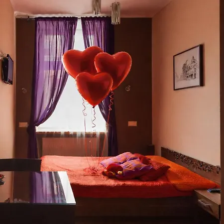 Апарт-отель Bedrooms Piotrkowska 64 3*
