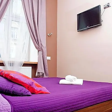 Bedrooms Piotrkowska 64 3* وودج