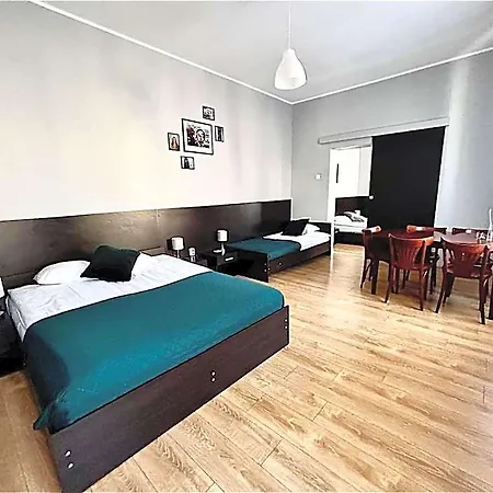 Bedrooms Piotrkowska 64 Aparthotel
