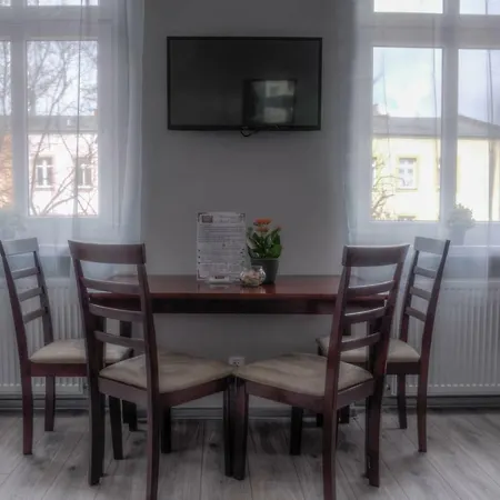 Bedrooms Piotrkowska 64 4* Lodz