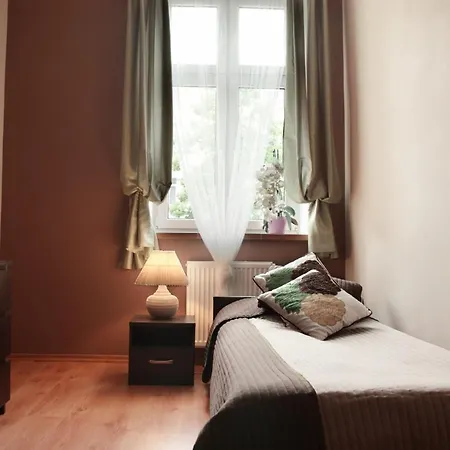 Bedrooms Piotrkowska 64 4*