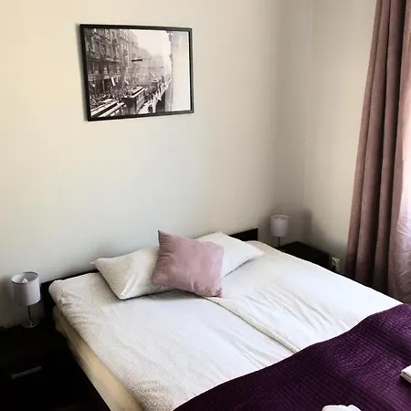 Bedrooms Piotrkowska 64 4* Λοτζ