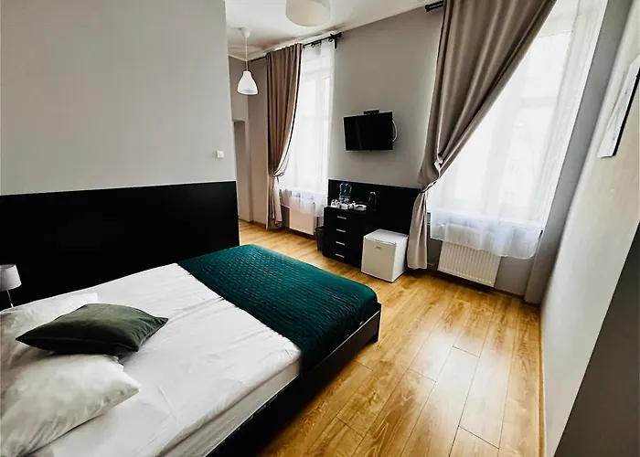 Bedrooms Piotrkowska 64 4*