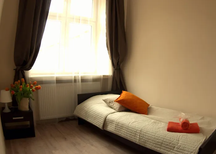 Aparthotel Bedrooms Piotrkowska 64 4*