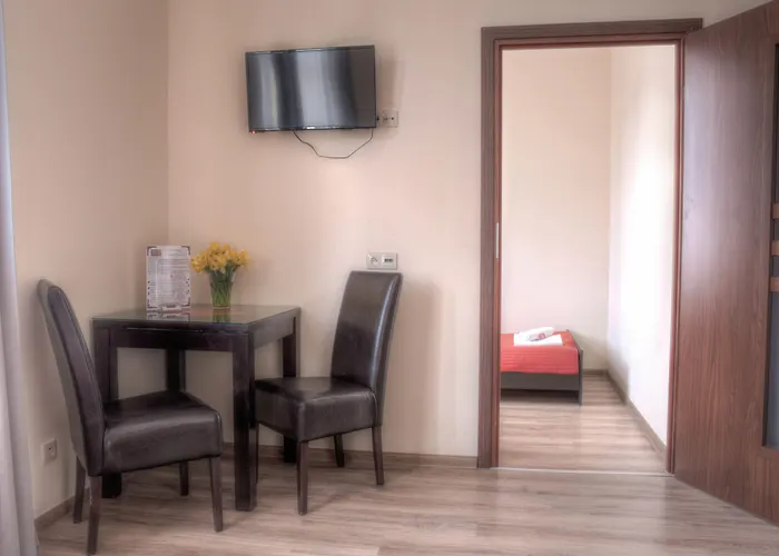 Bedrooms Piotrkowska 64 4*