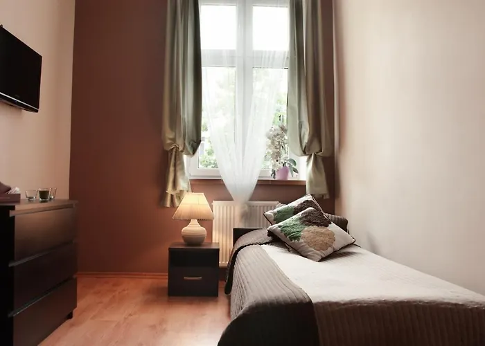 Bedrooms Piotrkowska 64 4*