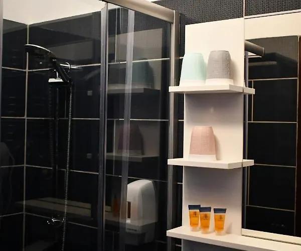 Bedrooms Piotrkowska 64 4* Lodz