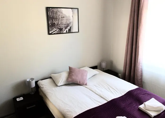 Bedrooms Piotrkowska 64 4* Lodz